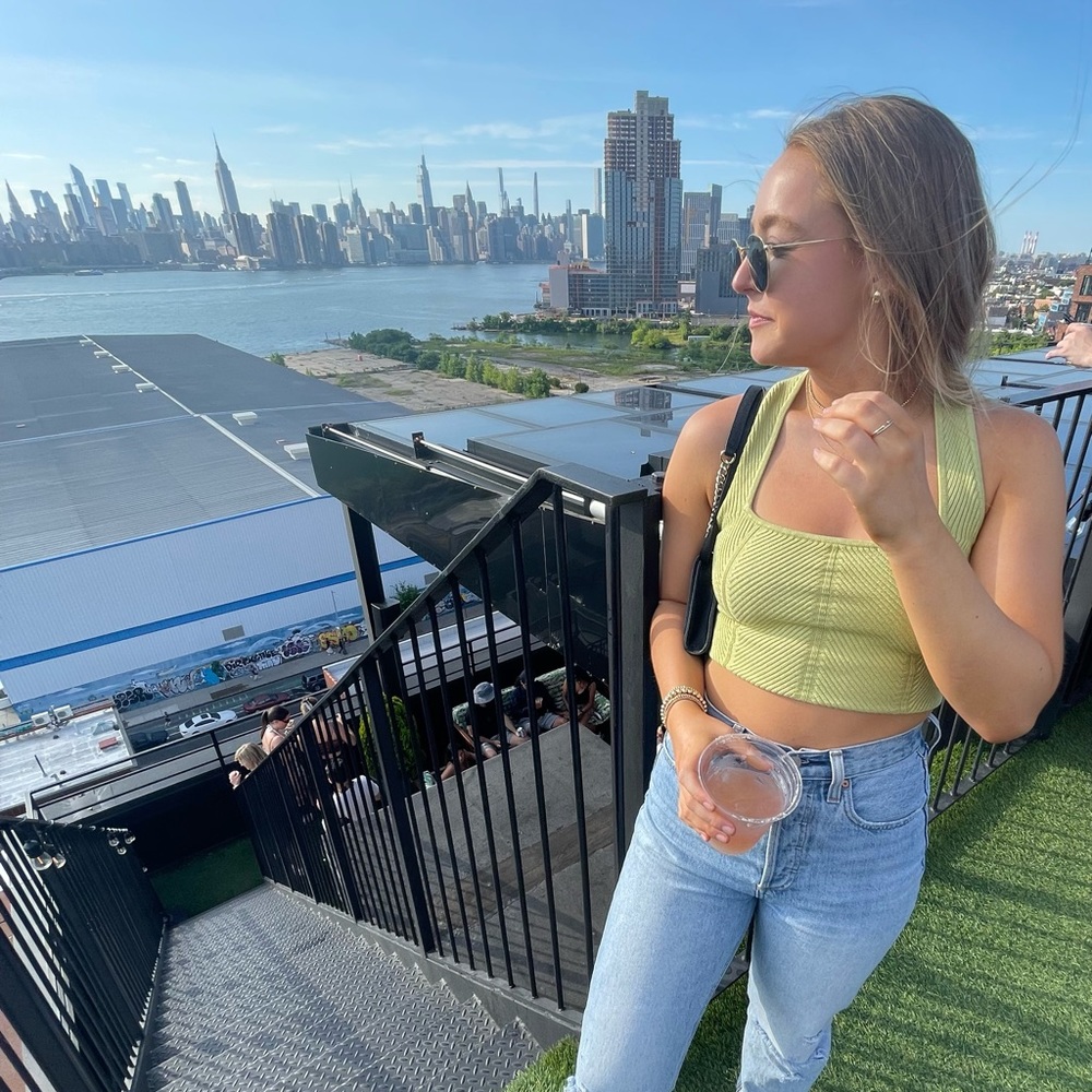 Meet your Posher, Emily